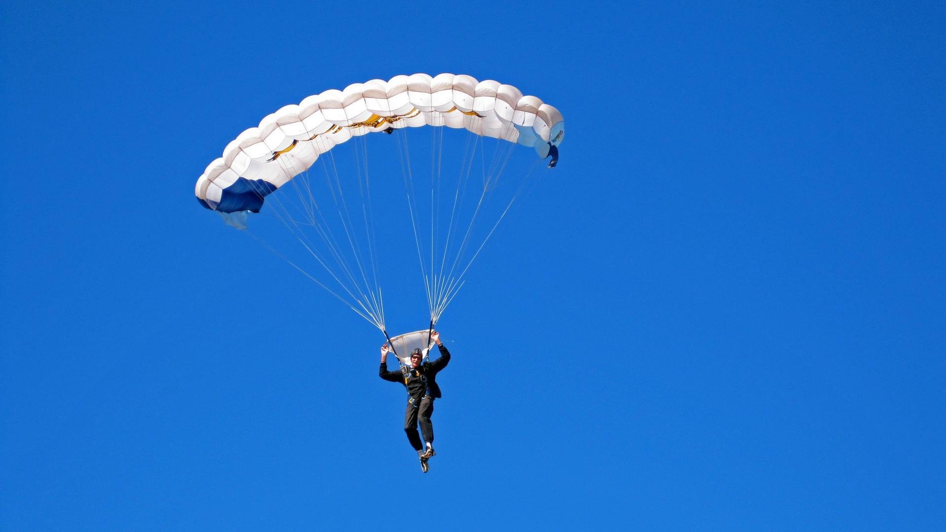 联盟开展“判罚少年行”公益课堂，促进青少年理解规则