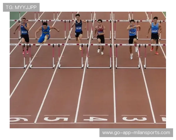 欧洲室内田径赛女子800米决赛：室内多弯道考验位置选择，800米室内纪录